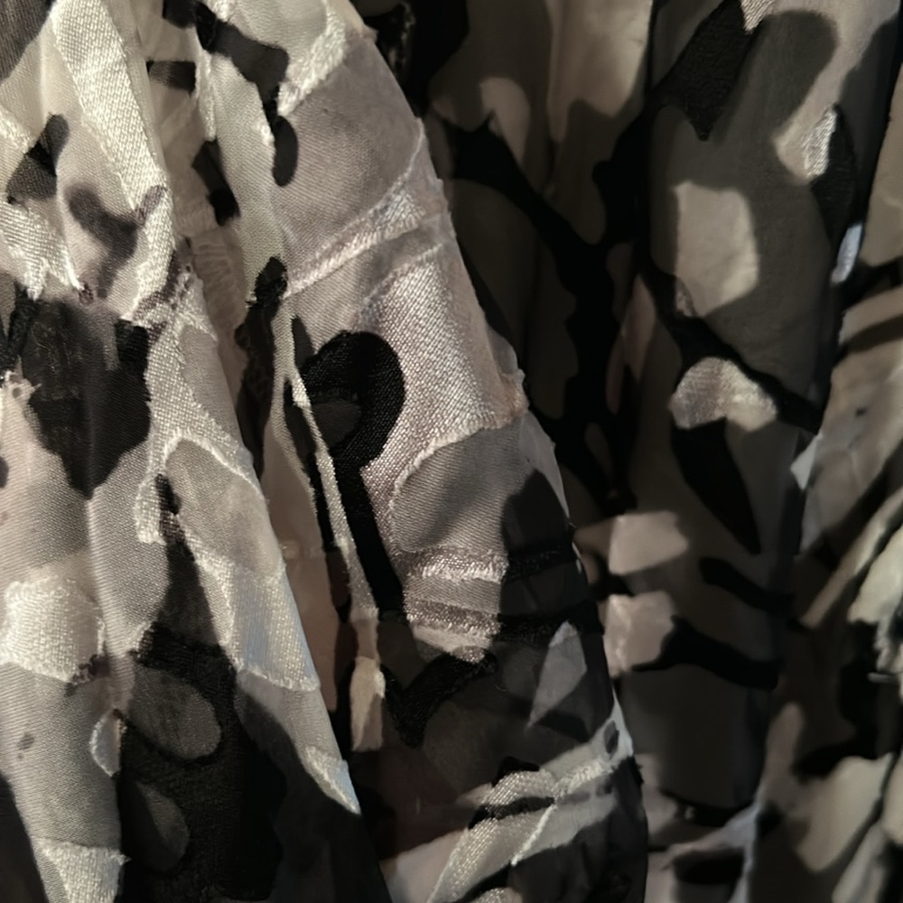 WHITE HOUSE BLACK MARKET Long Sleeve Smocked Blouson Black & White Dress XXS NWT - Picture 6 of 9